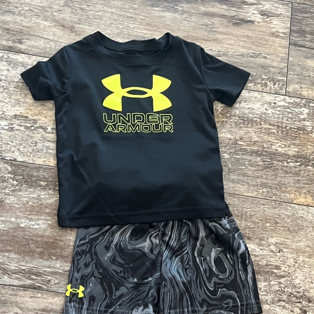 Under Armour Black and Yellow T-Shirt with Shorts Set